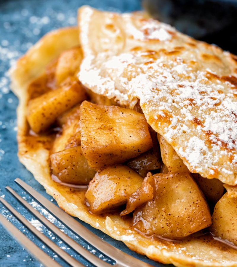 Stewed Apples & Pears with Cinnamon Crepe